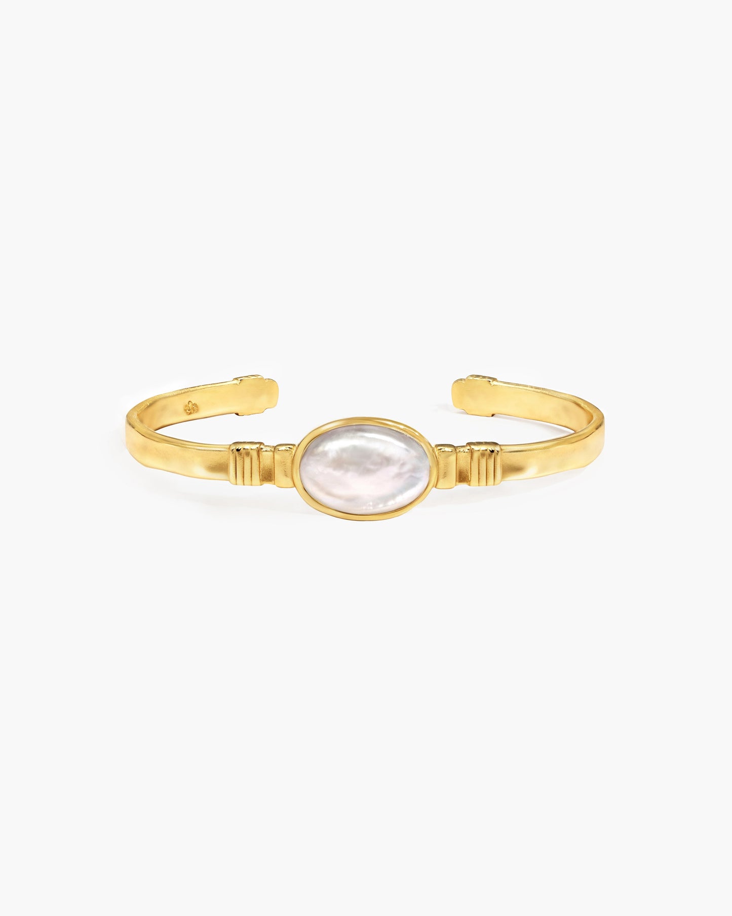 Liquid Oval Pearl Bangle in Gold