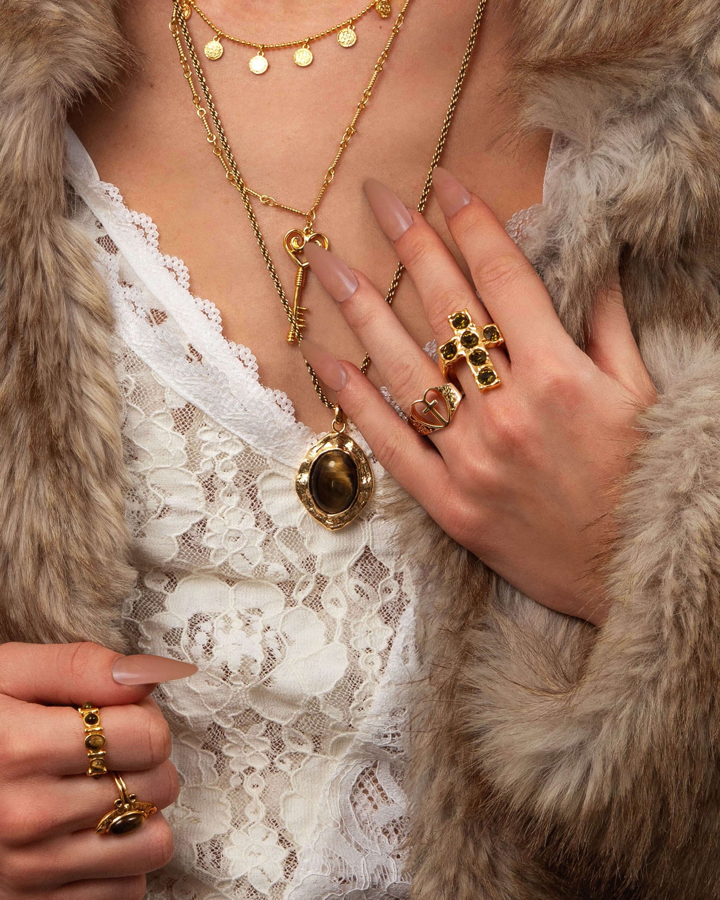 Rebel Cross Ring in Gold