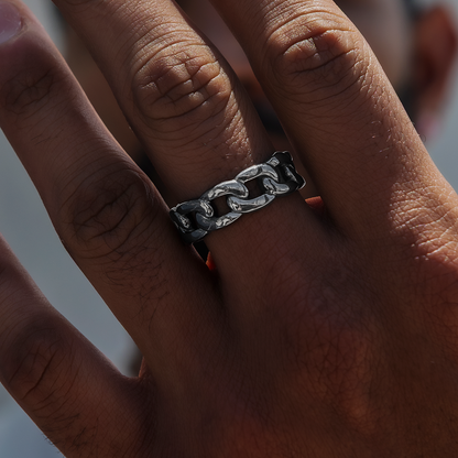Cuban Band Ring in Matte Black - 7mm