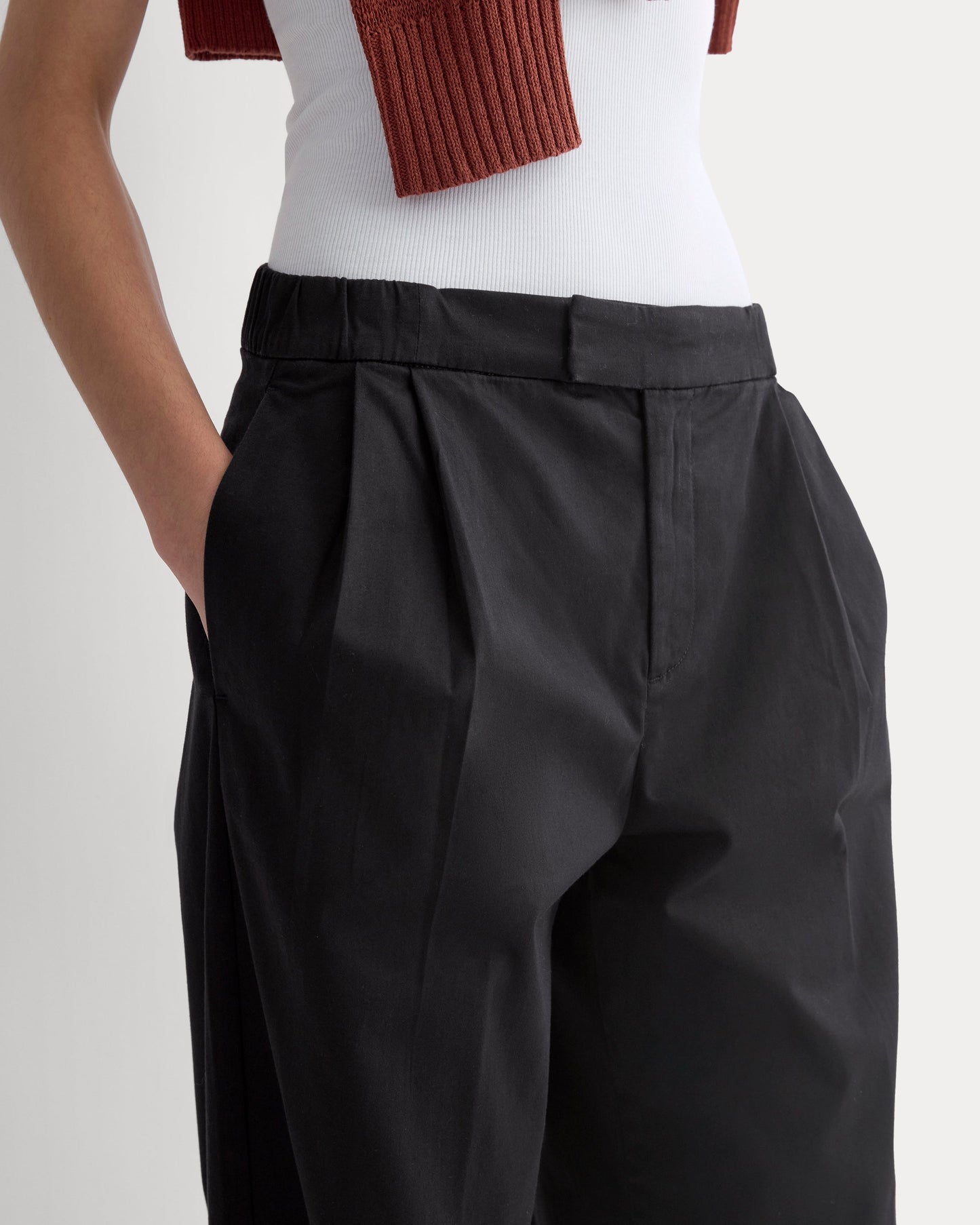 Barrel-Leg Pant in Organic Cotton Sateen | Black