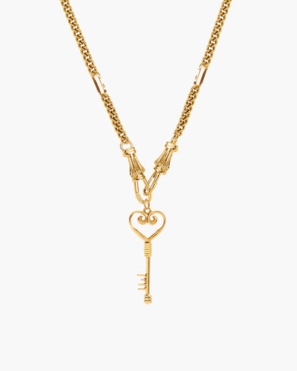 Deco Clasp Chain Necklace in Gold