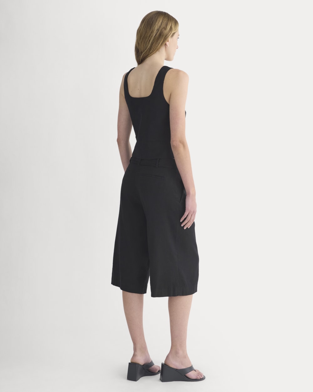 Square Tank in Stretch Linen | Black