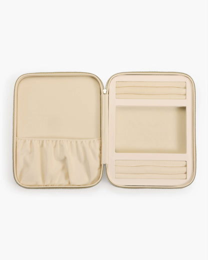 Isola Heart Jewelry Box in Beige