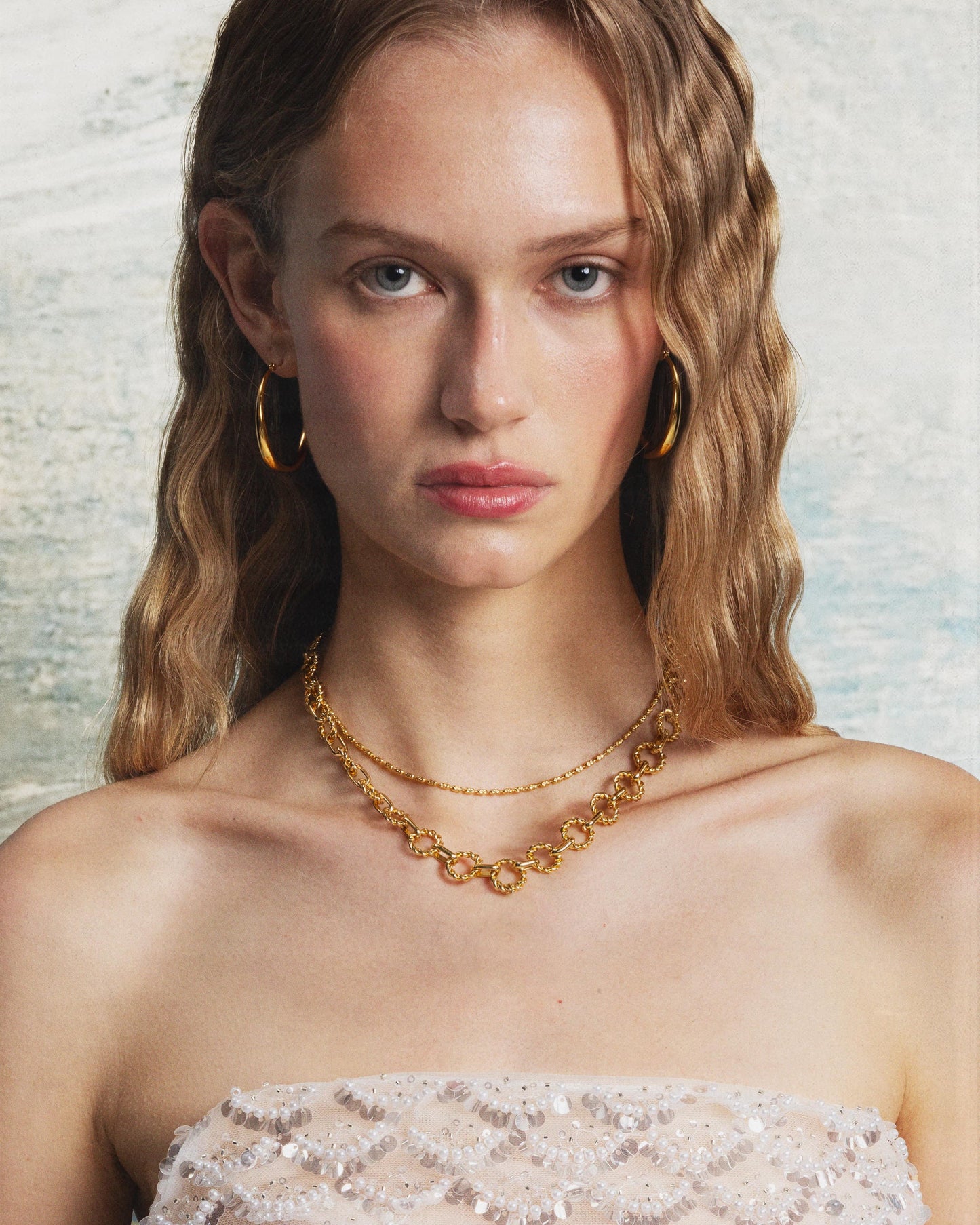 Sloane Hoop Earrings in Gold