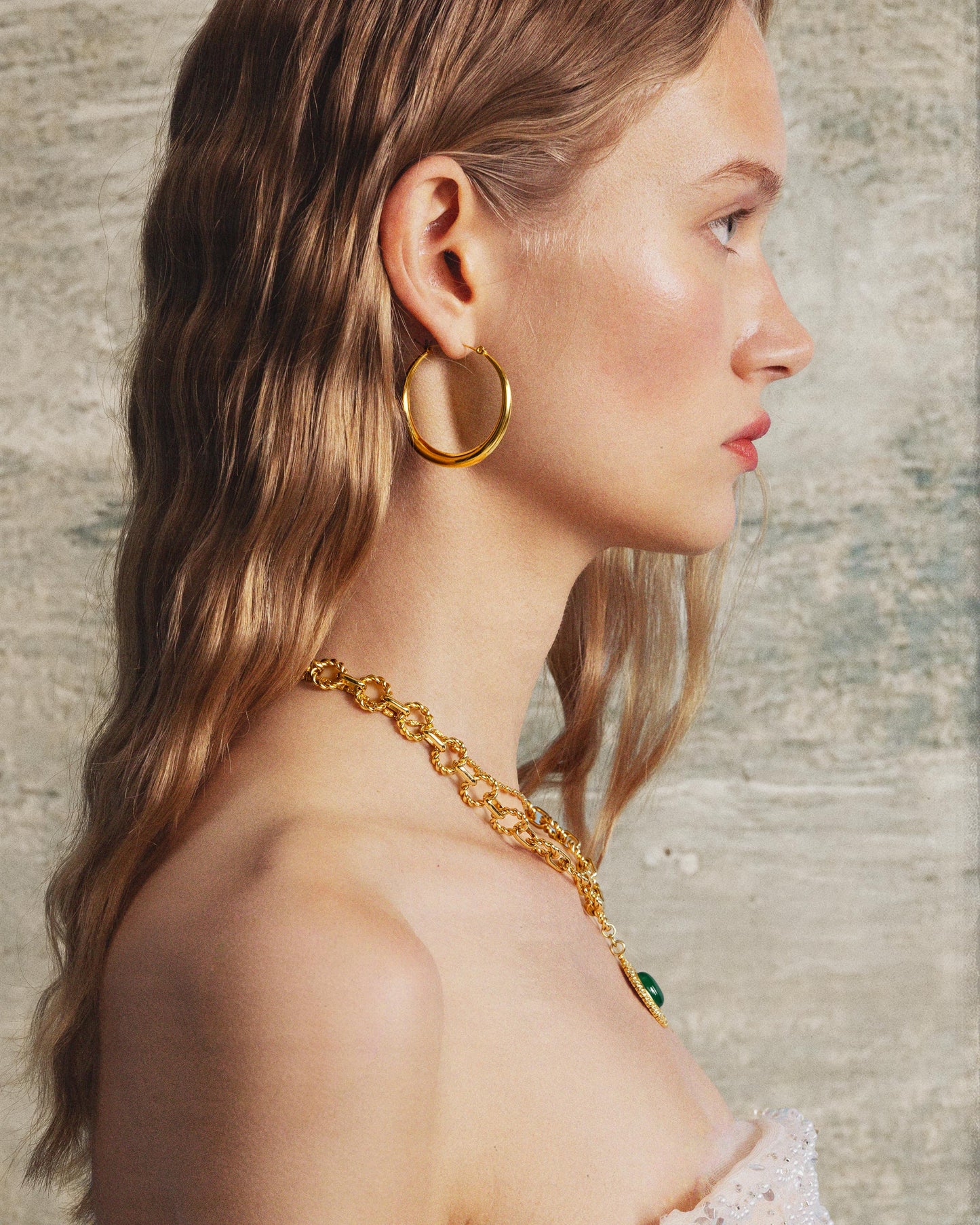 Sloane Hoop Earrings in Gold