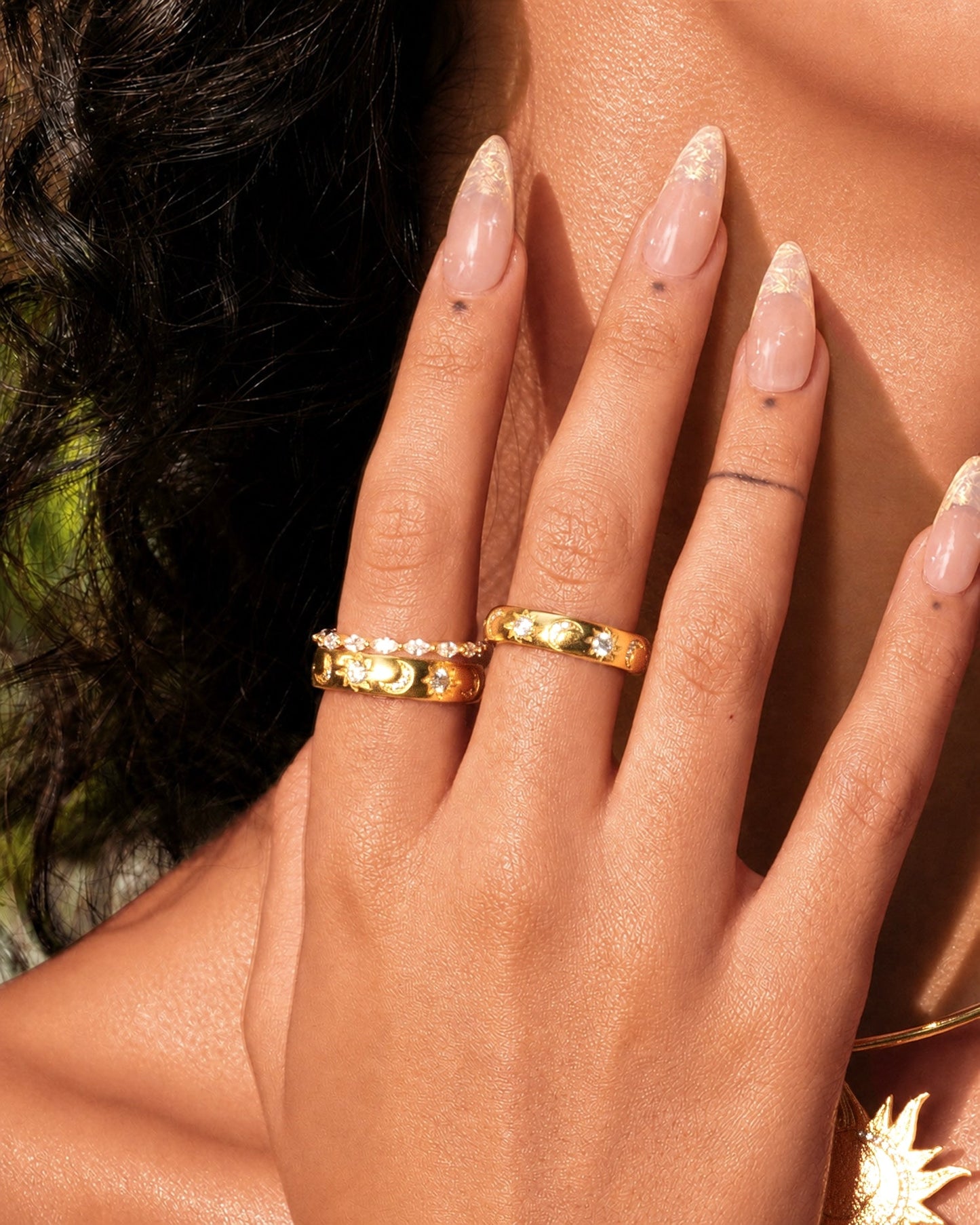 Solis Band Ring