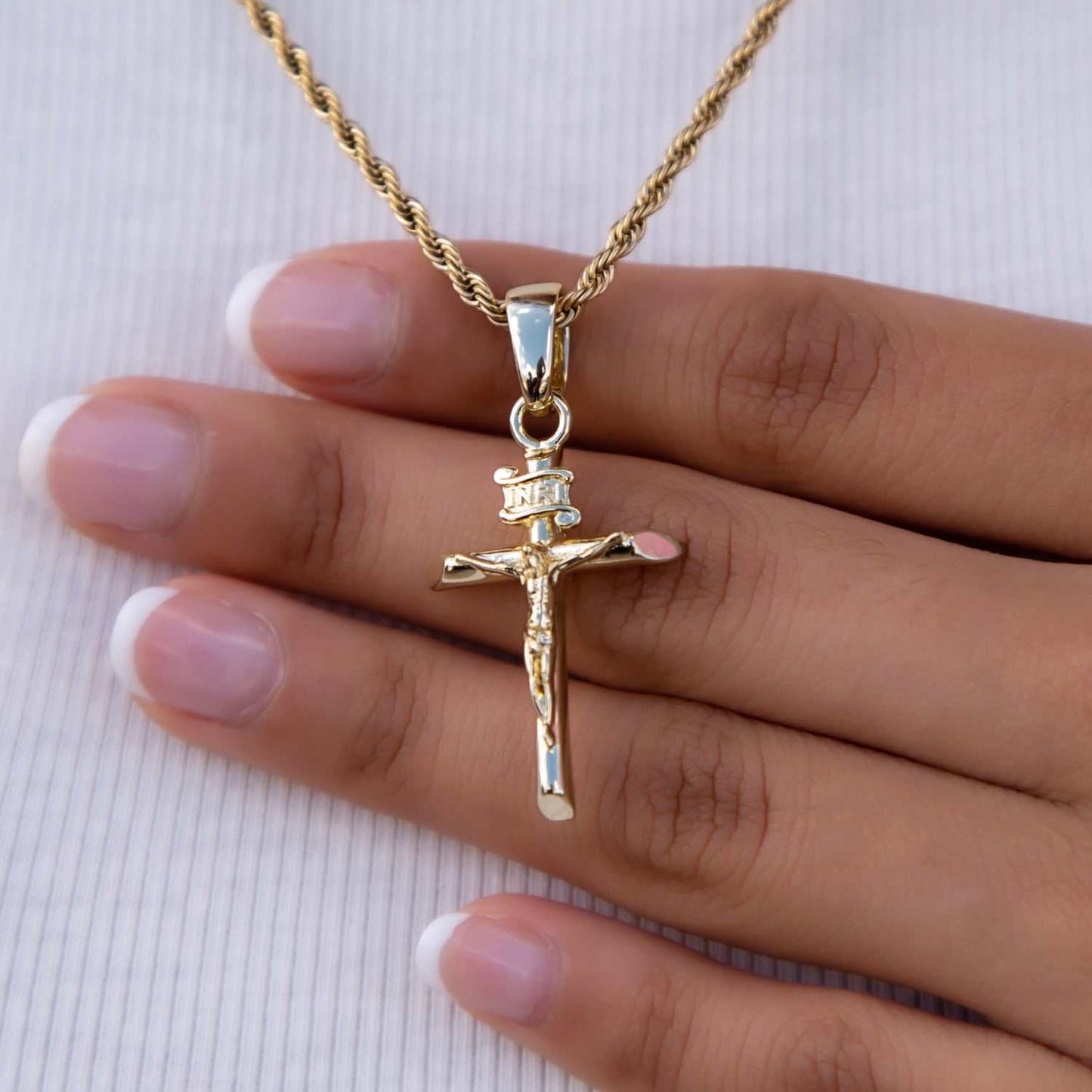 Crucifix Cross Pendant in Yellow Gold