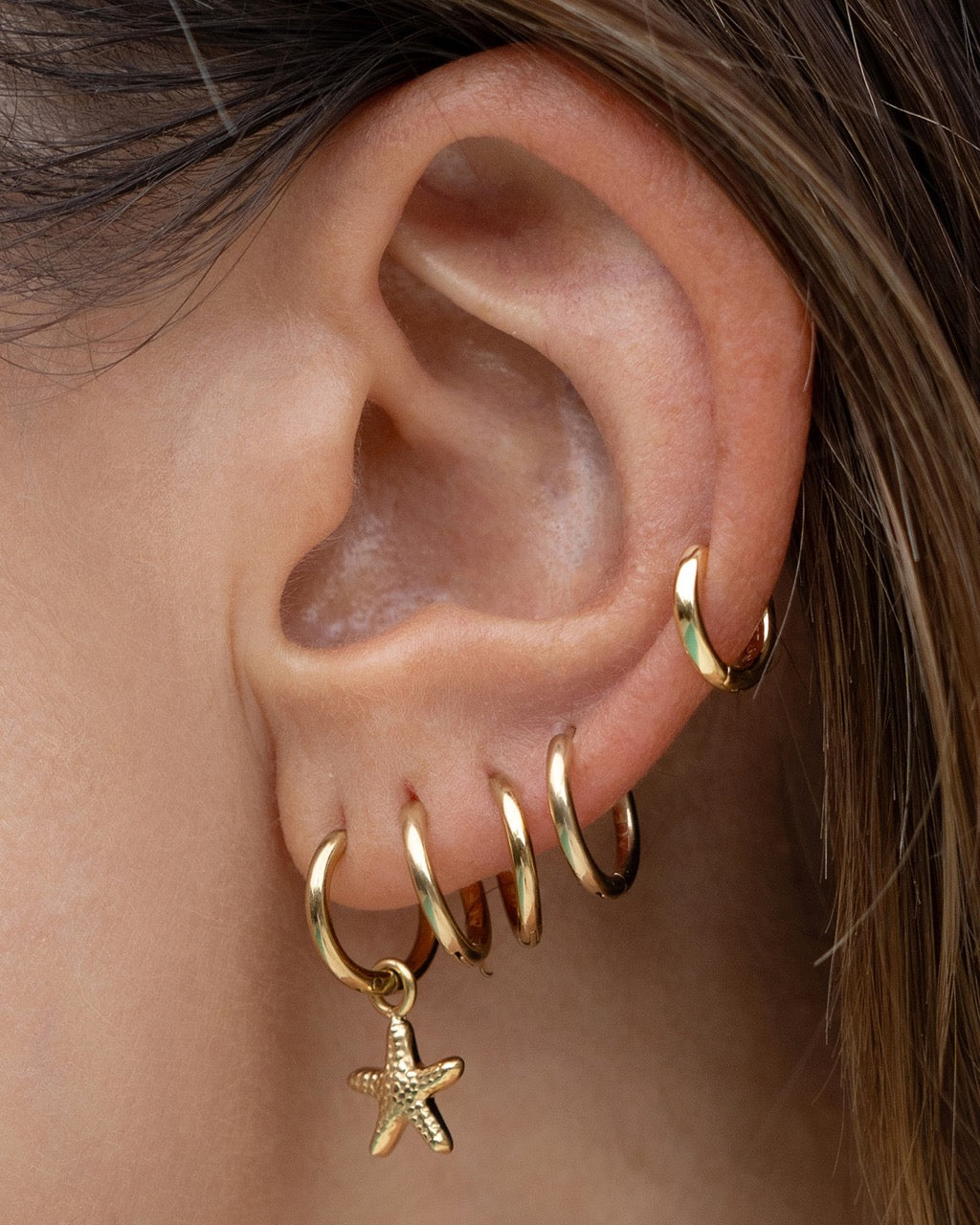 Shia Gold Huggie Earrings