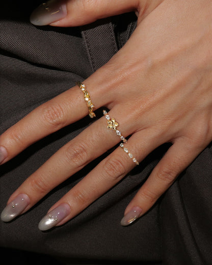 Elise Flora Marquise Ring