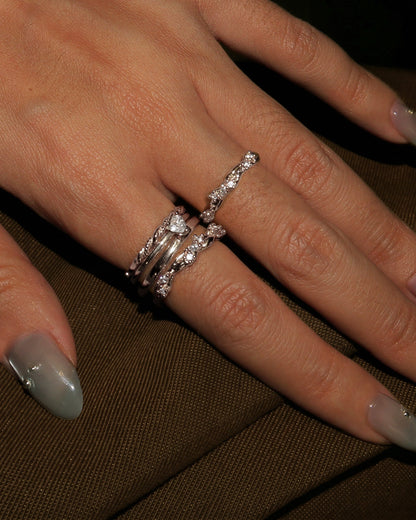 Moonlit Ivy Ring in Silver