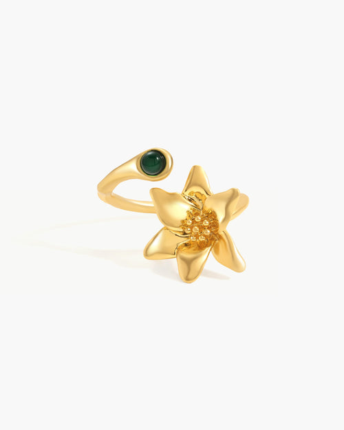 Lily Ring in Gold