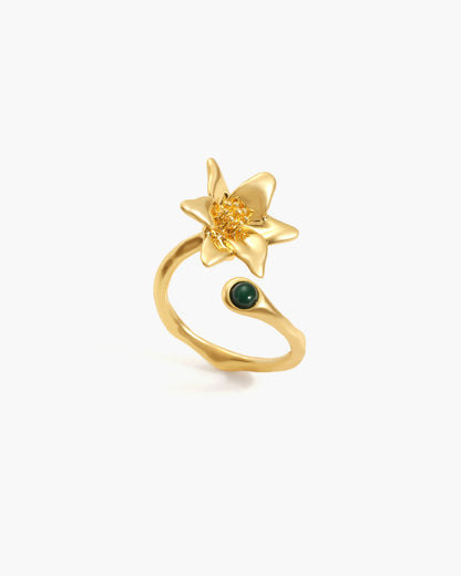 Lily Ring in Gold