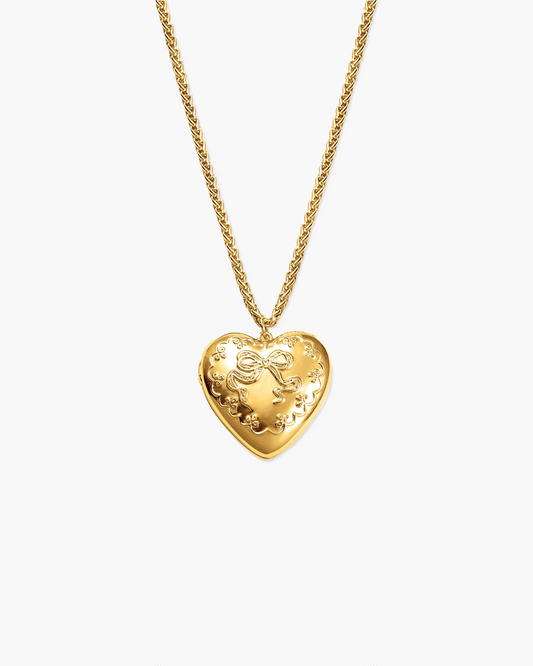Tender Openable Locket Necklace in Gold