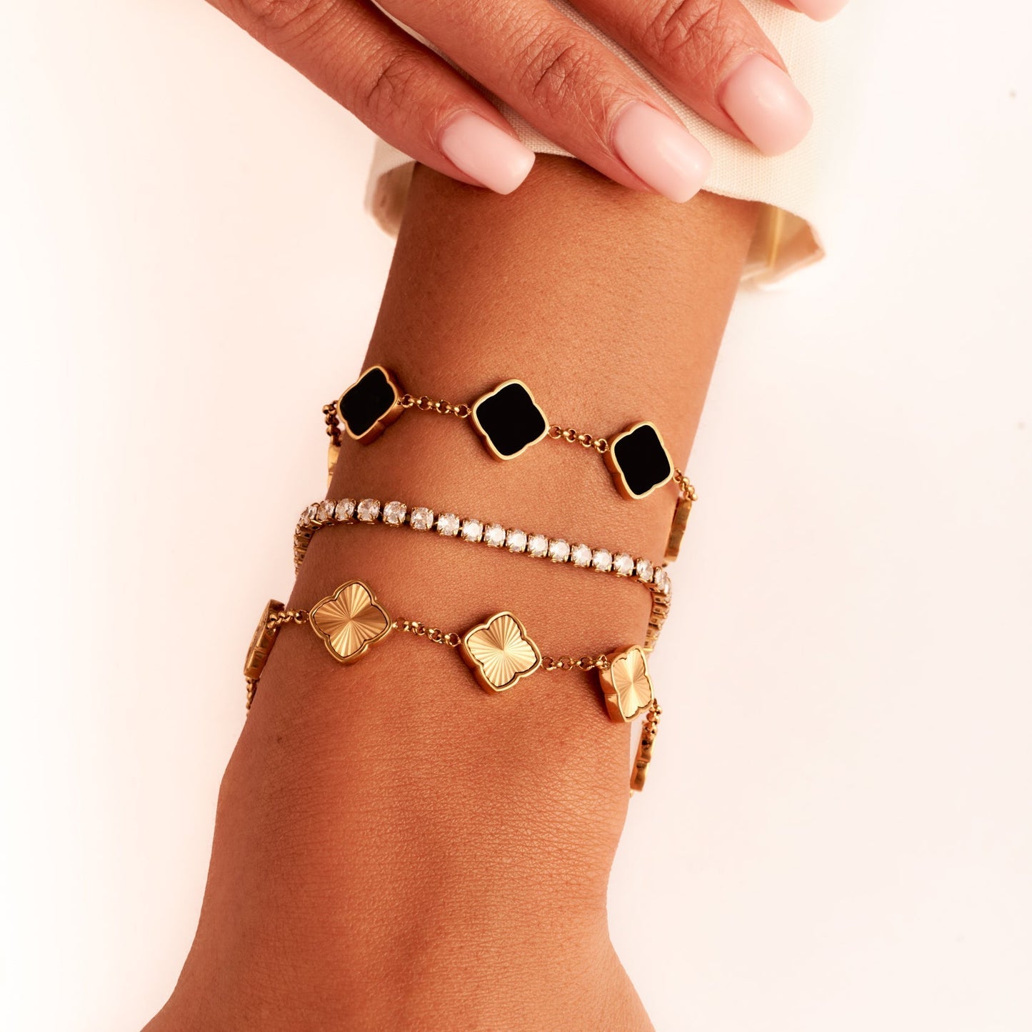 Textured Multi Clover Bracelet - Gold