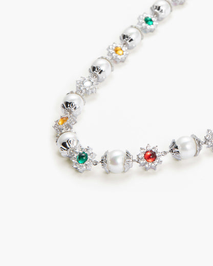 Daisy Pearl Necklace in Silver