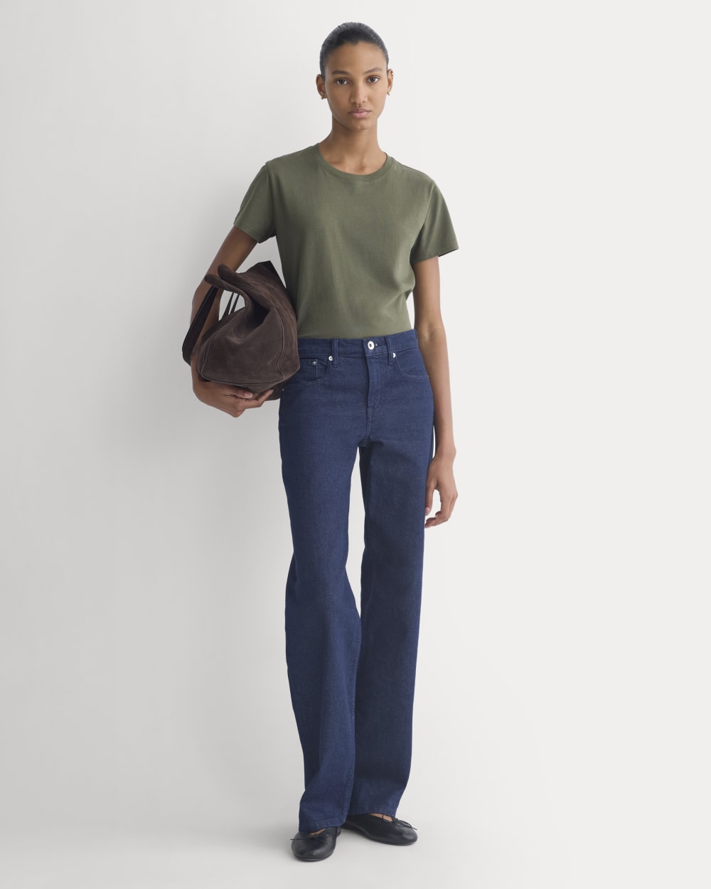 The Box-Cut Tee in Essential Cotton | Olive Night | No Pocket