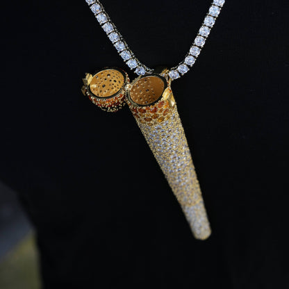 Collectible King Joint Holder Pendant in Yellow Gold