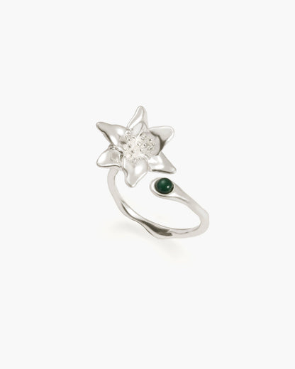 Lily Ring in Gold
