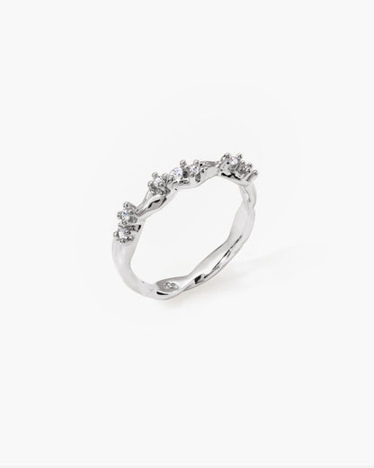 Moonlit Ivy Ring in Silver